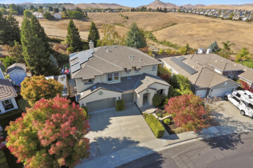 370 Piercy Dr, Benicia Aerial Photo